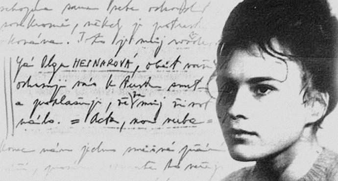 Když si vyslechla, že na ní bude proveden absolutní trest, a dva zřízenci v bílých rukavičkách ji spoutanou vedli po schodech ve vězeňském bloku, došlo jí, co se stane, a začala se rvát o život. 