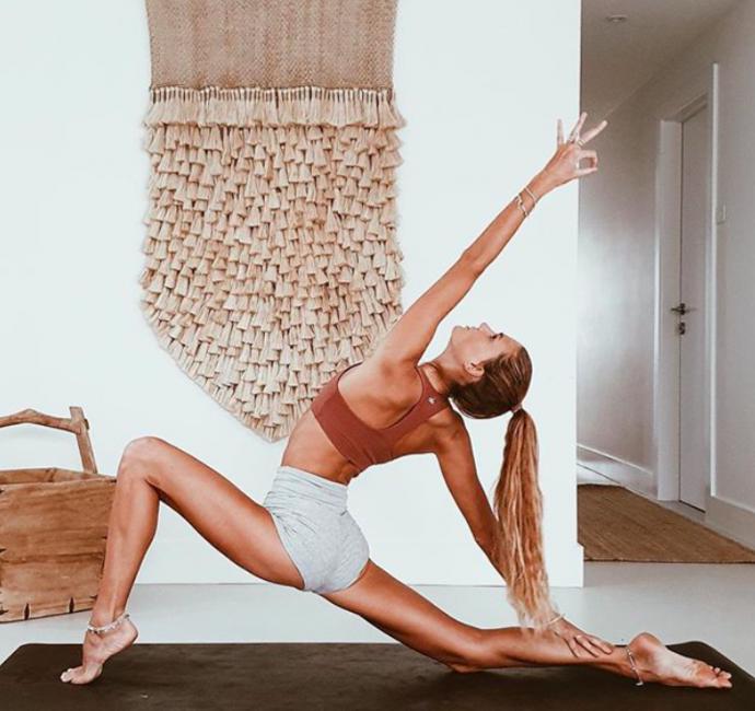 Světoznámá instruktorka jógy Sjana Elise Earp má své perfektně dlouhé tělo vždy pod kontrolou.