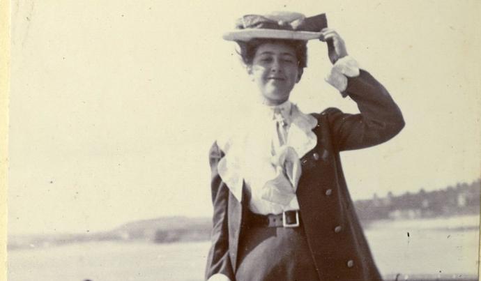 Z jejích literárních detektivů jsou nejslavnější Hercule Poirot (belgický detektiv žijící v Anglii) a slečna Marplová. Dalšími postavami jsou například manželé Tommy a Pentlička Beresfordovi, statistický úředník na penzi Parker Pyne nebo tajemný pán Harley Quin.