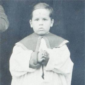 Jan Kraus jako malý ministrant.