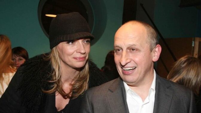 S manželkou Ivanou Chýlkovou má syna Jáchyma.