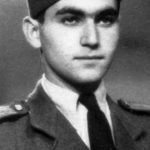 Tadeusz Wiejowski se do tábora se dostal 14. června 1940 v prvním transportu polských vězňů vypraveném z vězení v Tarnově. Bylo mu přiděleno vězeňské číslo 220. 