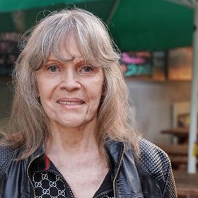 Dne 28. října 2009 byla Evě Pilarové udělena Medaile Za zásluhy.