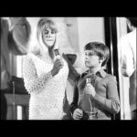 Eva Pilarová byla potřetí vdaná. Prvním manželem byl v letech 1960–1964 hudebník Milan Pilar. Z prvního manželství pochází syn Milan.