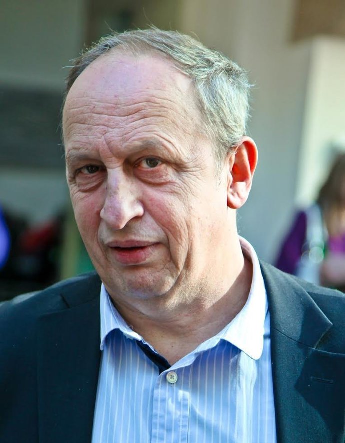 Jan Kraus je český herec, moderátor, publicista, dramatik a režisér.