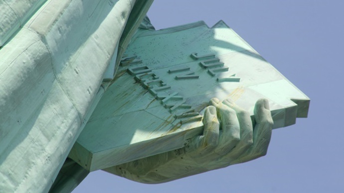 Od té doby slouží jako záchytný bod pro každého cestujícího, který přichází do USA a New Yorku. 