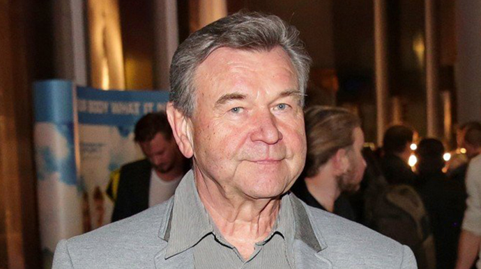 Od 90. let také působil jako funkcionář Herecké asociace, jež uděluje Ceny Thálie, v letech 2005–2011 byl jejím prezidentem. Sám již také v roce 1995 Cenu Thálie získal, a to za roli Podkolatova v inscenaci Gogolova Revizora.