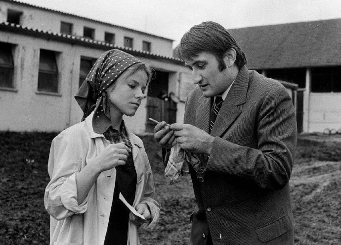 V posledních letech trpěl cukrovkou a po prodělané cévní mozkové příhodě byl upoután na invalidní vozík. Pavel Landovský zemřel doma v pátek večer 10. října 2014 na infarkt myokardu. Poslední rozloučení s umělcem se konalo v kostele sv. Ignáce na Karlově náměstí v Praze 17. října 2014.