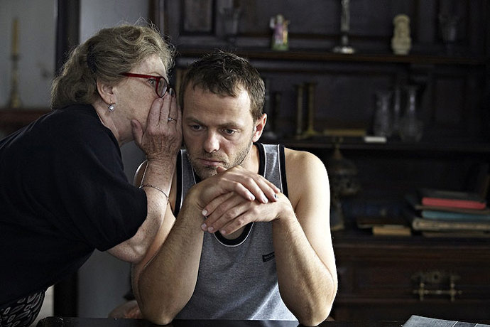 V příběhu nechybí láska, žárlivost, závist, intriky a zejména vtipné okamžiky, v nichž se někteří i najdou. 