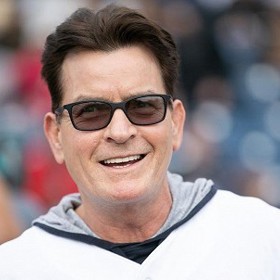 Byl dvakrát nominován na cenu Emmy a v roce 2002 získal Zlatý glóbus za nejlepší výkon v televizním seriálu Spin City.