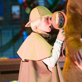 Nápad na projekt se zrodil u animátora Olega Kuzovkova v roce 1996, když odpočíval na pláži na Krymu a zahlédl nezbedné děvčátko, které se podobalo svým chováním Máše.