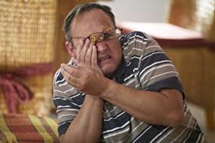 Podtitul "z dopisu venkovské drbny" naznačuje, že na scénu vstoupí i místní zbožné ženy v čele s "univerzální" klepnou Horáčkovou, která o všem ví, od všeho má klíče, všude byla dvakrát.