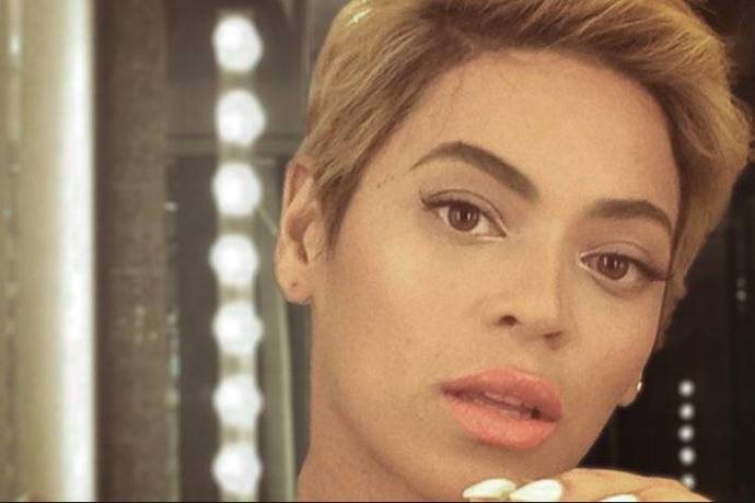 Beyoncé vyhrála 22 cen Grammy a získala 63 nominací, což se nikdy nepovedlo žádné jiné umělkyni. Je nejvíce oceňovanou umělkyní v historii MTV Video Music Awards s 24 cenami.