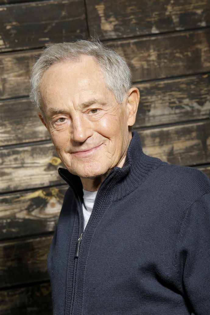 Později téhož roku emigroval do Kanady, později do Spojených států. Uplatnění jako herec tam našel až po delší době. Ztvárnil například střelce ve filmu Lid versus Larry Flynt, objevil se v epizodách seriálů Highlander a Highlander: The Raven, filmech Osterman's Weekend, Ronin, 2010: Druhá vesmírná odysea a dalších. Po sametové revoluci se na čas vrátil do Československa, aby pokračoval ve své herecké dráze.