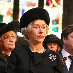 Už za svého života se stala legendou. Helen Mirrenová v roli nejslavnější anglické panovnice.