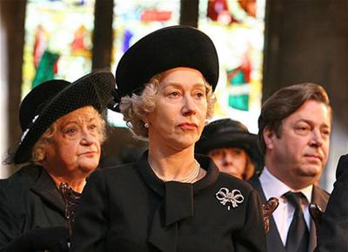 Už za svého života se stala legendou. Helen Mirrenová v roli nejslavnější anglické panovnice.