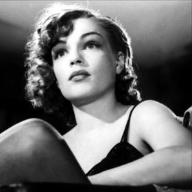 Když přišli Němci i sem, vrátila se rodina do opuštěného bytu v Neuilly-sur-Seine. Po okupaci Francie, otec využil příležitosti a mezi prvními odcestoval do Anglie, kde se zapojil do protiněmeckého odboje v organizaci France libre, založené v roce 1940 generálem de Gaullem. 