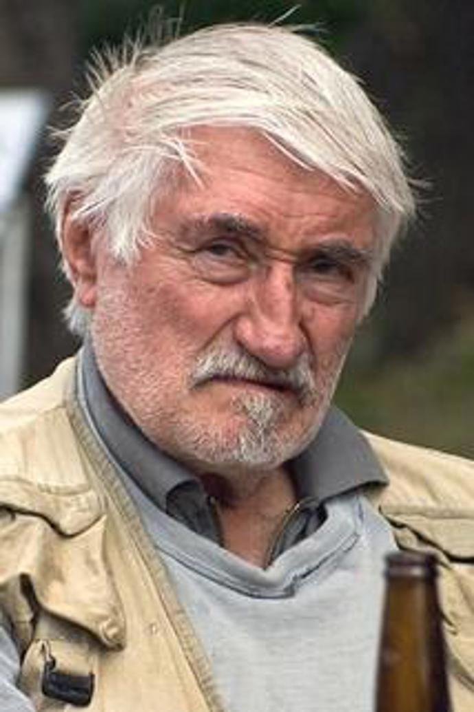 Po podpisu Charty 77 byl opakovaně vyslýchán StB a v rámci akce Asanace vyhnán do emigrace do Rakouska (1978). Zde se stal hercem prestižního vídeňského Burgtheateru, od roku 1989 hrál opět doma v České republice. 