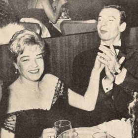 Simone Signoret, rodným jménem Henriette Charlotte Simone Kaminker, byla francouzská filmová herečka, držitelka mnoha filmových cen.