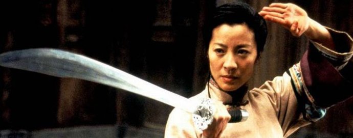 Lee tento tradiční základ nahlíží z moderního pohledu, přičemž se prostřednictvím dvou souběžných dějových linií zaměřuje na to, do jaké míry ona svoboda mohla být opravdu absolutní. 