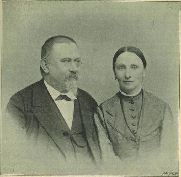 Ve všech těchto aktivitách stála Josefa po boku svého partnera a sama vyvíjela spoustu samostatných činností.