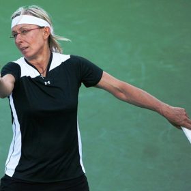 Postupně zámořská veřejnost přijala Martinu Navrátilovou za svou - přece jen splňovala představu amerického sportovního snu. 