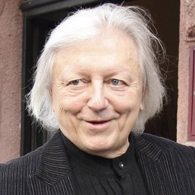 Od 70. let natáčel a koncertoval se skupinou Bacily, kterou řídí jeho bratr Jan Neckář. K jeho dvorním autorům patřili již zmíněný bratr Jan Neckář a Ota Petřina, ale psali pro něho i Karel Svoboda, Petr Hapka, Petr Janda nebo Bohuslav Ondráček. O texty se mu starali mj. Zdeněk Rytíř, Michal Horáček, Jan Schneider, Ladislav Kantor nebo Michael Prostějovský.