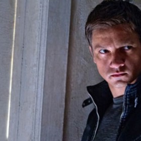 ...také prý běžně nacházela kokain na záchodovém prkénku.