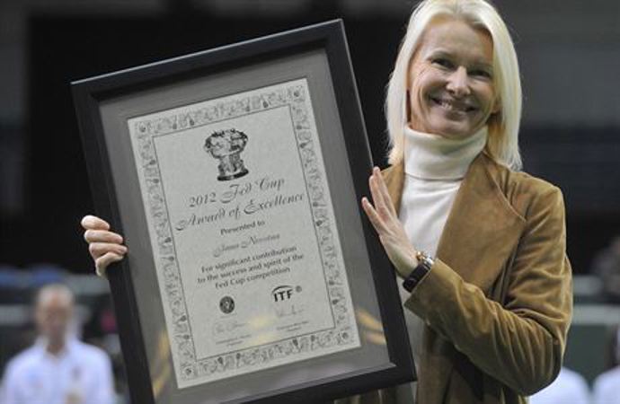 O dva roky později dosáhla finálové účasti v singlu Wimbledonu, ve kterém již vedla v rozhodujícím setu 4–1 a 40-15 nad obhájkyní titulu Steffi Grafovou. Přesto závěr psychicky nezvládla, začala kazit lehké míče. Grafová daný game zvrátila, získala pět her v řadě i wimbledonskou trofej.