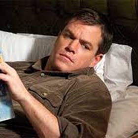 V Londýně prožívá osobní drama Marcus, který nešťastnou náhodou přišel o své dvojče. Zdrcený se od matky alkoholičky ocitá u pěstounů a touží navázat kontakt se zemřelým bratrem.