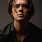 V jeho sedmnácti letech ho postihla velká ztráta, kdy mu zemřel otec.