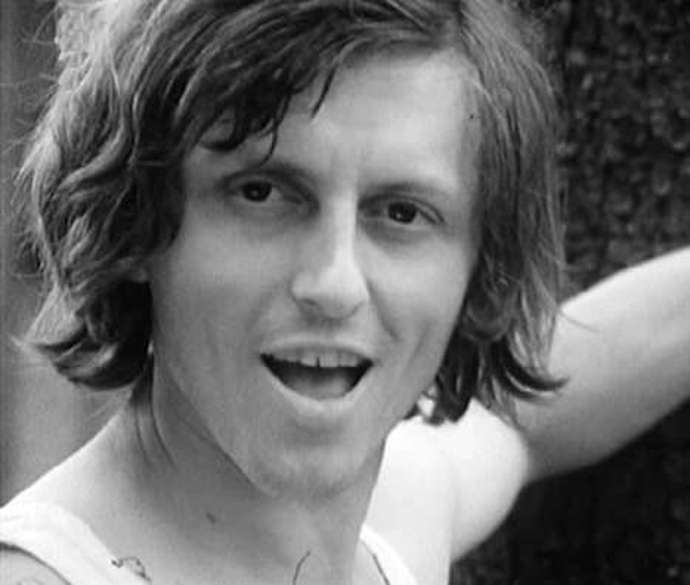 Od roku 1962 působil jako herecký elév v Mosteckém divadle pracujících a od roku 1964 v plzeňském písničkovém divadélku Alfa. V té době začal nahrávat pro Československý rozhlas („Až louky rozkvetou“ ad.). Poté od roku 1965 účinkoval v Divadle Rokoko, kam jej Jiřímu Šaškovi doporučil prof. Miloš Nedbal s tím, že jde o synovce herce Eduarda Dubského, takže bude vhodnou posilou pro divadlo.