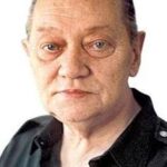 Na ochotnických prknech hrál už od dětství.