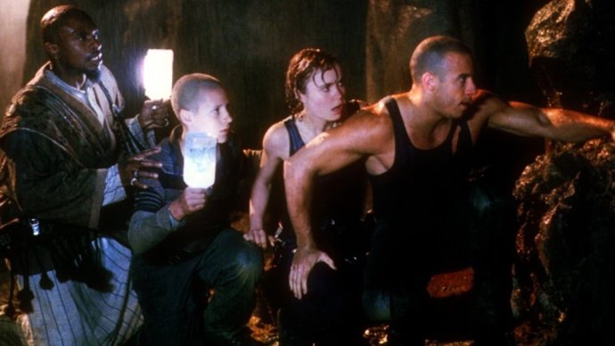 Černočerná tma je australsko-americký sci-fi horor, natočený v roce 2000 v režii Davida Twohyho, hlavní roli vraha Riddicka hraje Vin Diesel. Film je prvním filmem ze série filmů a počítačových her o Riddickovi.