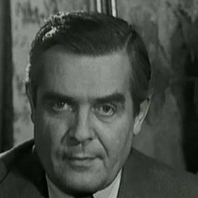 Již během studií spolupracoval s Československým rozhlasem, poté získal angažmá v Divadle na Vinohradech.