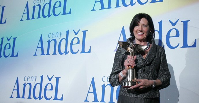 Od roku 1985 žila střídavě v Praze a v Německu. Z prvního manželství má dva dospělé syny Vítka a Martina, oba jsou úspěšnými hudebními skladateli.