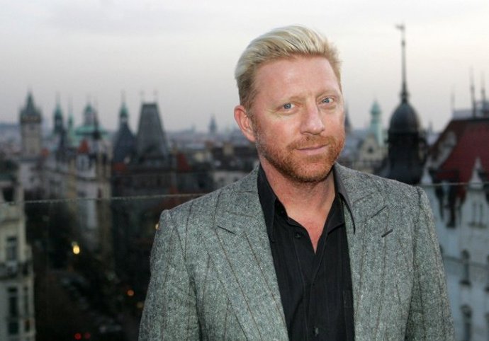 Boris Becker je bývalý profesionální německý tenista, olympijský vítěz ve čtyřhře z LOH 1992 v Barceloně a trojnásobný šampion ve dvouhře na nejslavnějším turnaji světa ve Wimbledonu, na kterém se stal v roce 1985 nejmladším vítězem v jeho historii.
