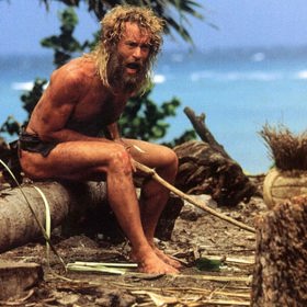 Chuckův hektický životní styl se dramaticky změní po havárii letadla, jímž cestoval.