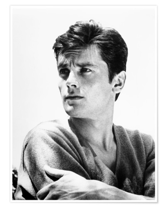 Původně se měla stát jeho první životní partnerkou herečka Romy Schneider. S ní se herec seznámil v roce 1958 při natáčení filmu Kristýna a 20. března 1959 se dokonce oficiálně zasnoubili. 