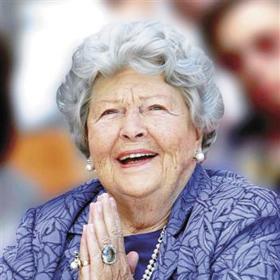 Za svých mladých let byla milovnicí rychlých kol (Karmann Ghia) a užívala si pozornosti velkého světa na módních přehlídkách a filmových premiérách. 