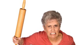 „Vybral si špatný dům,“ řekla seniorka poté, co pořádně zmlátila zloděje, který se k ní vloupal