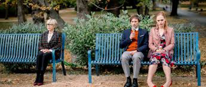 Naštěstí má zdrcená Eliška skvělou kamarádku s jasným receptem, co je potřeba dělat.