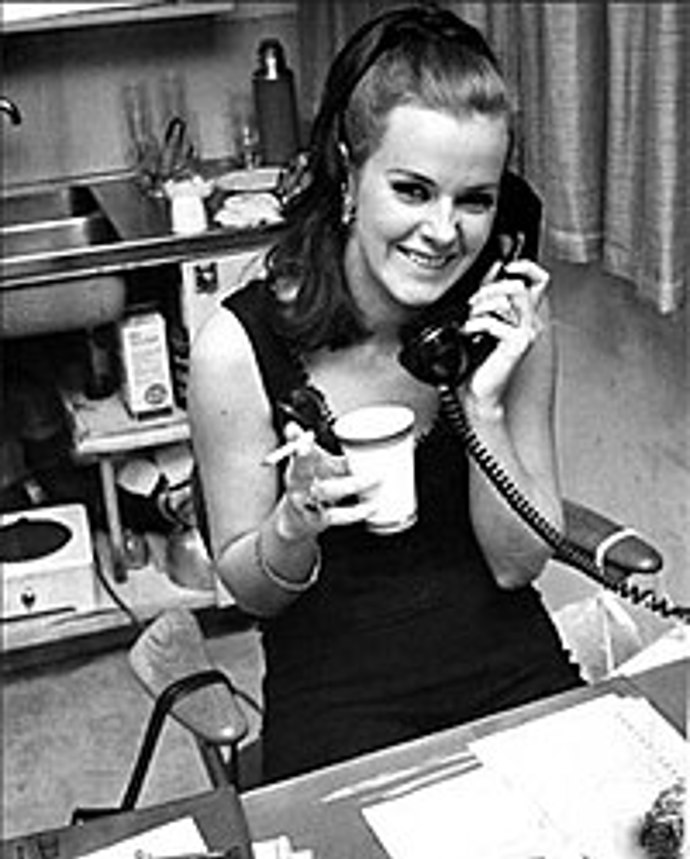 15. listopadu 2019 oslavila 74. narozeniny.