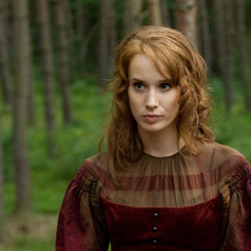 Spolu s nimi tu tráví čas i čert snad té nejnižší kategorie, čertovský učeň a kuchaříček a hlavně outsider Záprtek.