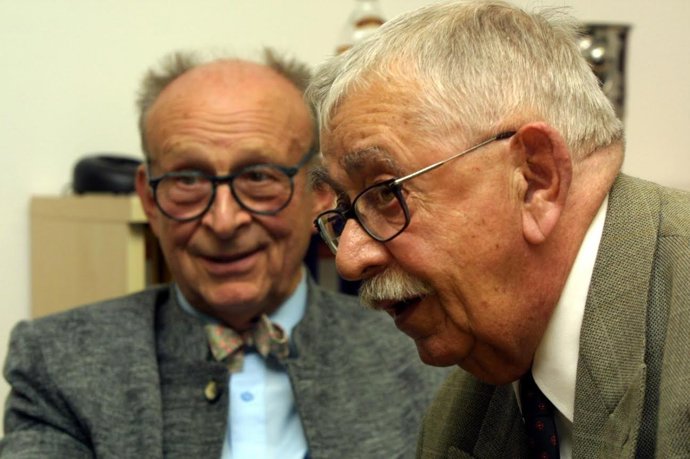 Jako jediný český herec získal cenu Berlínského mezinárodního filmového festivalu Zlatý medvěd za roli v německém filmu Jakub lhář, zápornou postavu si zahrál i v oscarovém snímku Ostře sledované vlaky. V roce 2002 získal Českého lva za nejlepší mužský herecký výkon v hlavní roli ve filmu Babí léto.