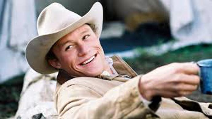 Heath Ledger byl australský herec, který se stal známým zejména svou rolí ve filmu Zkrocená hora, za kterou získal i nominace na Oscara a Zlatý glóbus. Obě ceny získal in memoriam.