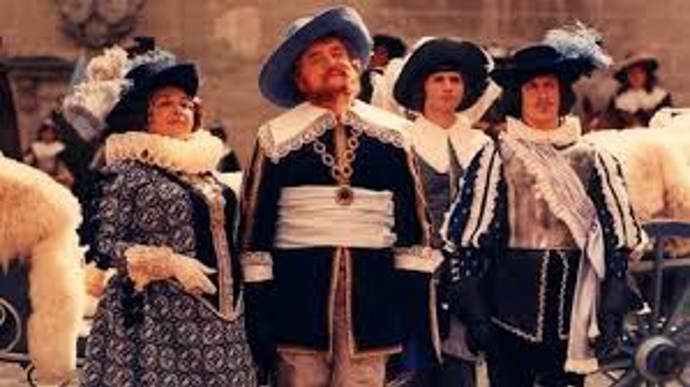 Jaroslav během pátrání překonává obtíže a nástrahy Melánie, musí si proklestit cestu trním, nalézt vchod do hradu, po zatopení sklepení vykopat vlastnoručně odvodňovací strouhu. Podaří se mu spící princeznu nalézt a polibkem probudit z dlouhého spánku. Spolu s Růženkou se probere celé království, zlá Melánie se při útěku utopí v řece, která tvoří přírodní hranici mezi Růžovým a Půlnočním královstvím.