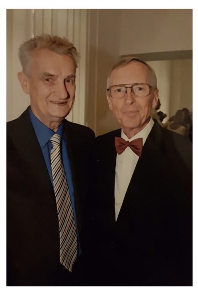 V roce 1981 zahájil trenérskou dráhu.