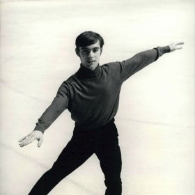 Ondrej Nepela začal bruslit v 7 letech, jeho trenérkou byla Hilda Múdra. Trénovala ho 15 let a pod jejím vedením se stal osminásobným mistrem ČSSR, pětinásobným mistrem Evropy, trojnásobným mistrem světa, akademickým mistrem světa, i olympijským vítězem.