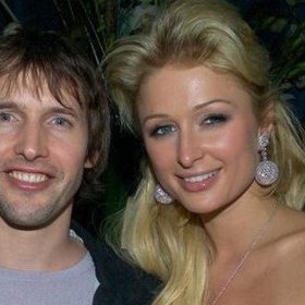  Díky tomu se v této zemi nakonec probojoval do Top 10. Druhý singl „Wise men“ již v Británii uspěl o něco více, umístil se 44. Před Vánoci 2005 jej pro změnu v Česku použil ve své reklamě T-Mobile.